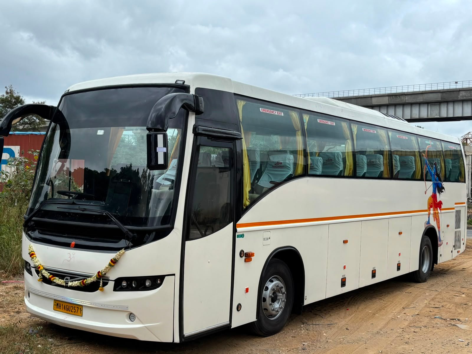 25 Seater AC Bus